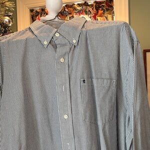 Izod long sleeve button down collar shirt- size - XL. (16)